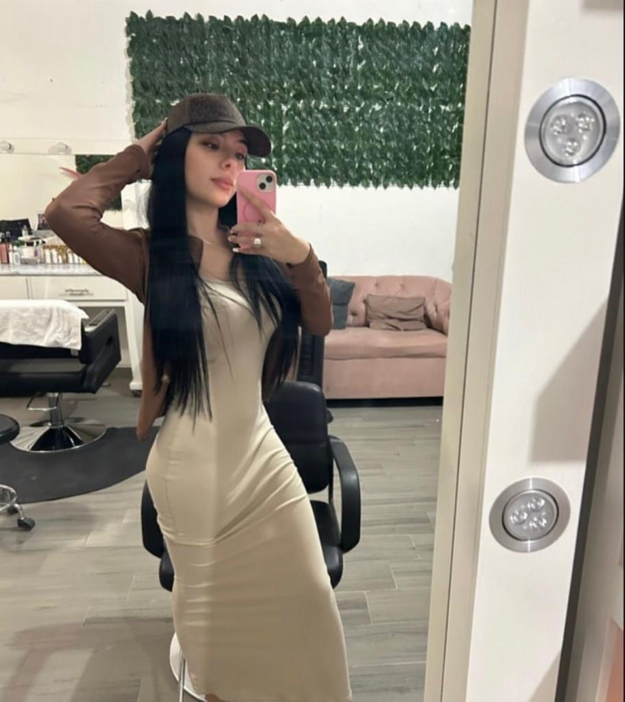 Chica busca chico en Tenerife: 