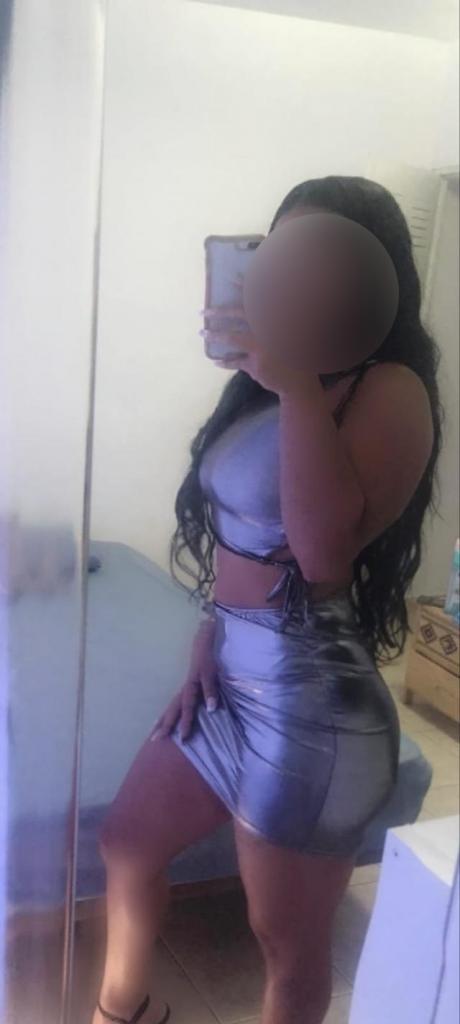 Chica busca chico en Tenerife: 