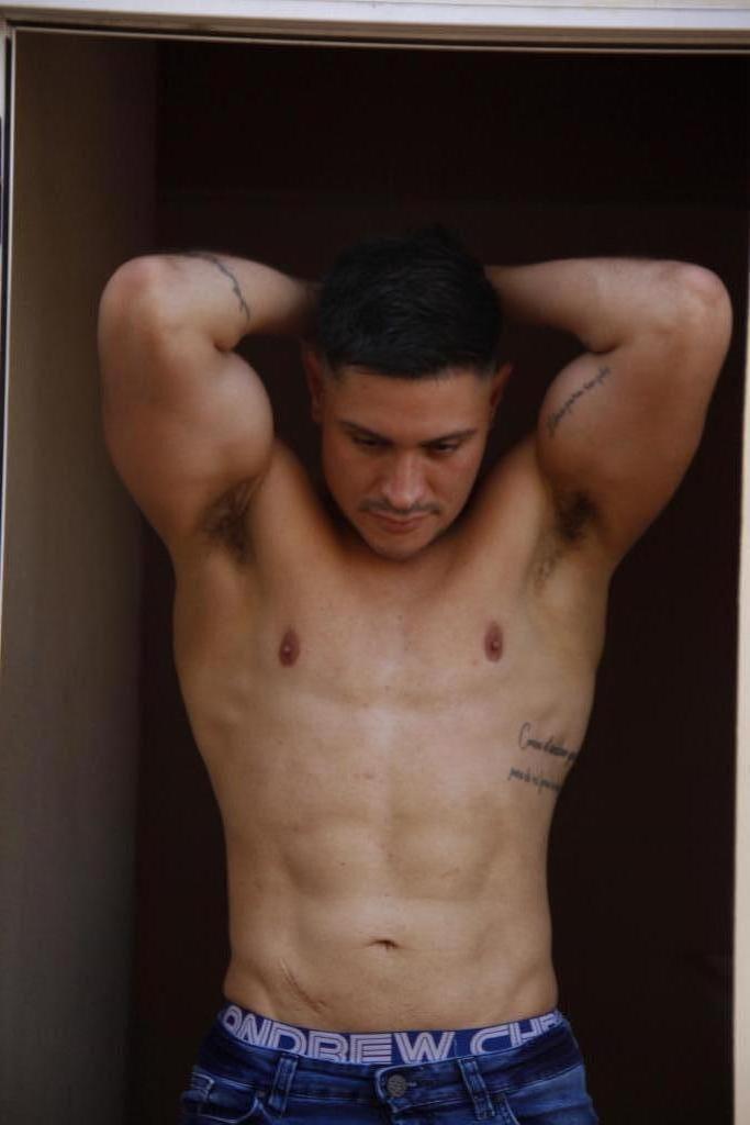 670226848: Chico busca chica en Madrid