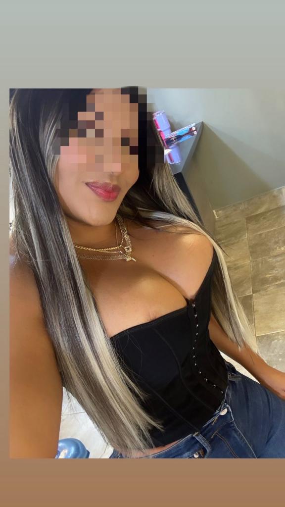 Chica busca chico en Granada: 