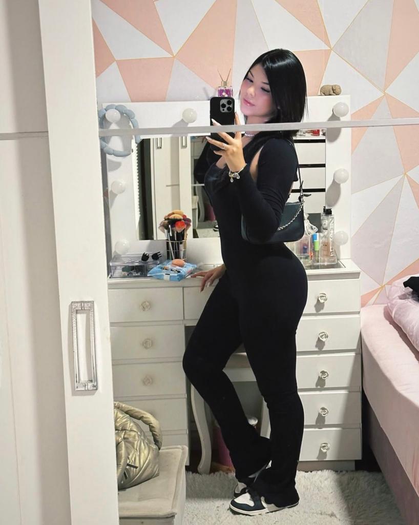 Chica busca chico en Tenerife: 