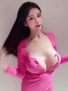 664295585: Chica busca chico en Mallorca