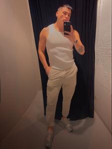 671796409: Chico busca chica en Valencia