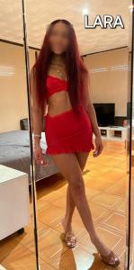 695799872: Chica busca chico en Barcelona