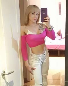 667994846: Transexual en Barcelona