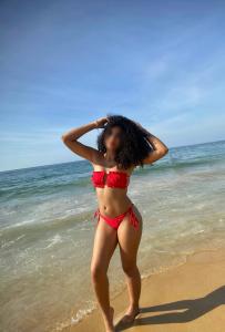 633846678: Chica busca chico en Sevilla