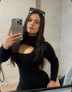 643975754: Chica busca chico en Pontevedra
