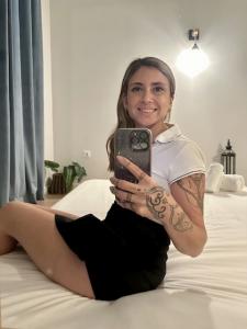 617153749: Chica busca chico en Barcelona