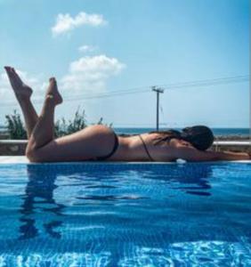 643134640: Chica busca chico en Granada