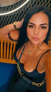 610868592: Chica busca chico en Madrid