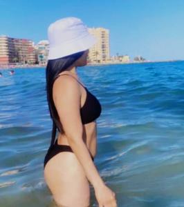 614761898: Chica busca chico en Sevilla