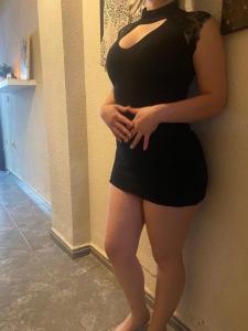 604866430: Chica busca chico en Madrid