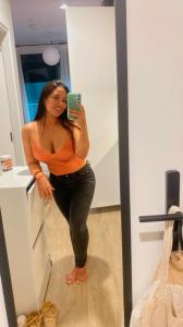 607038602: Chica busca chico en Madrid