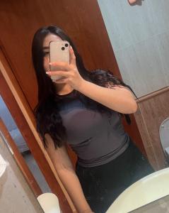 631017641: Chica busca chico en Sevilla