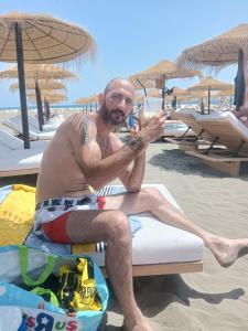 604156935: Chico busca chica en Málaga