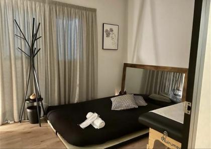 654685358: Chica busca chico en Barcelona