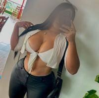 604312546: Chica busca chico en Sevilla