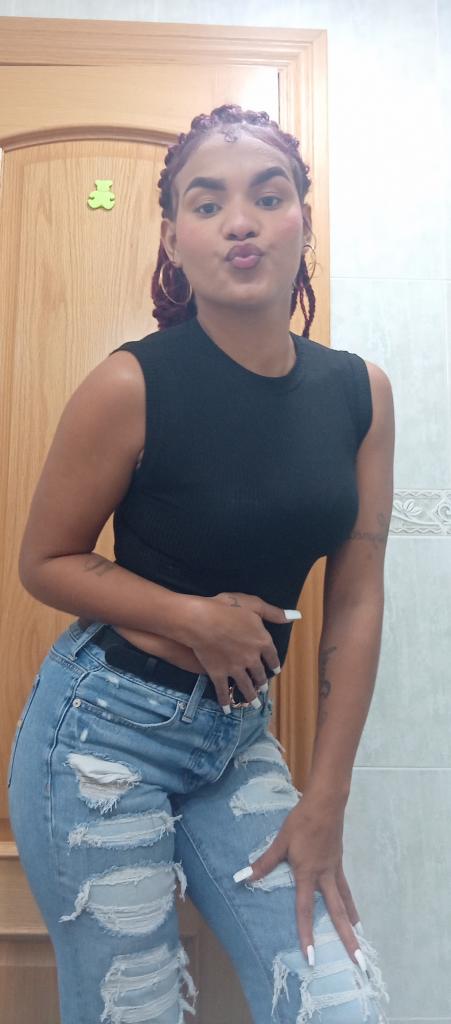 624175643: Chica busca chico en Navarra