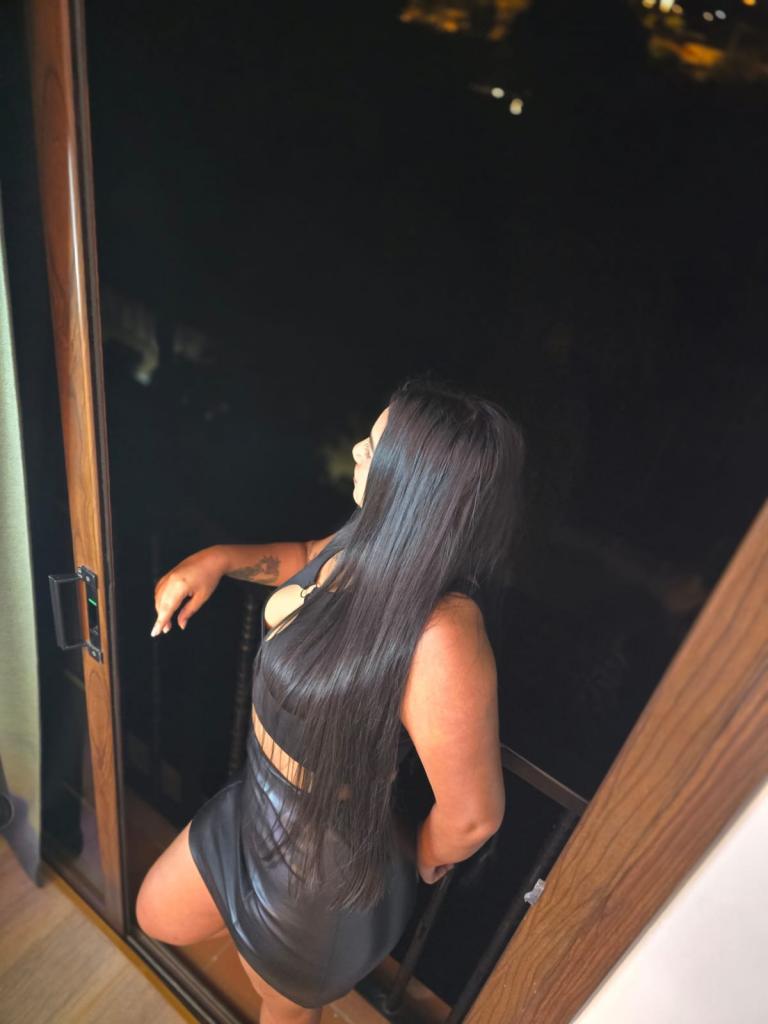 607338390: Chica busca chico en Tenerife
