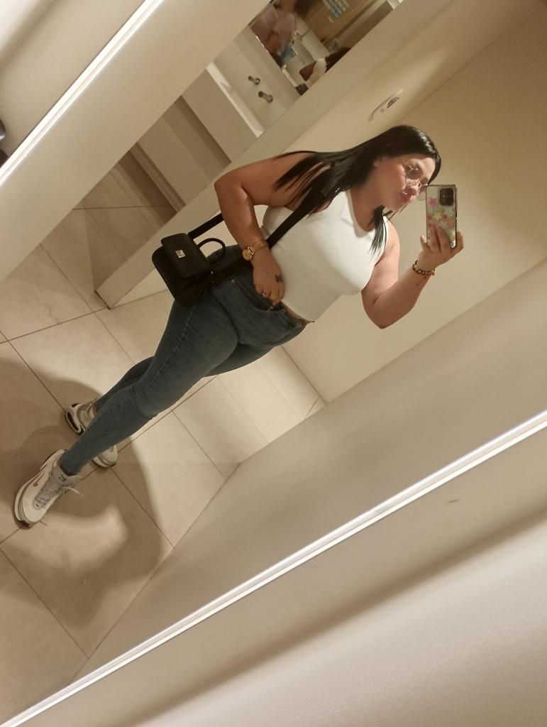Chica busca chico en Sevilla: 