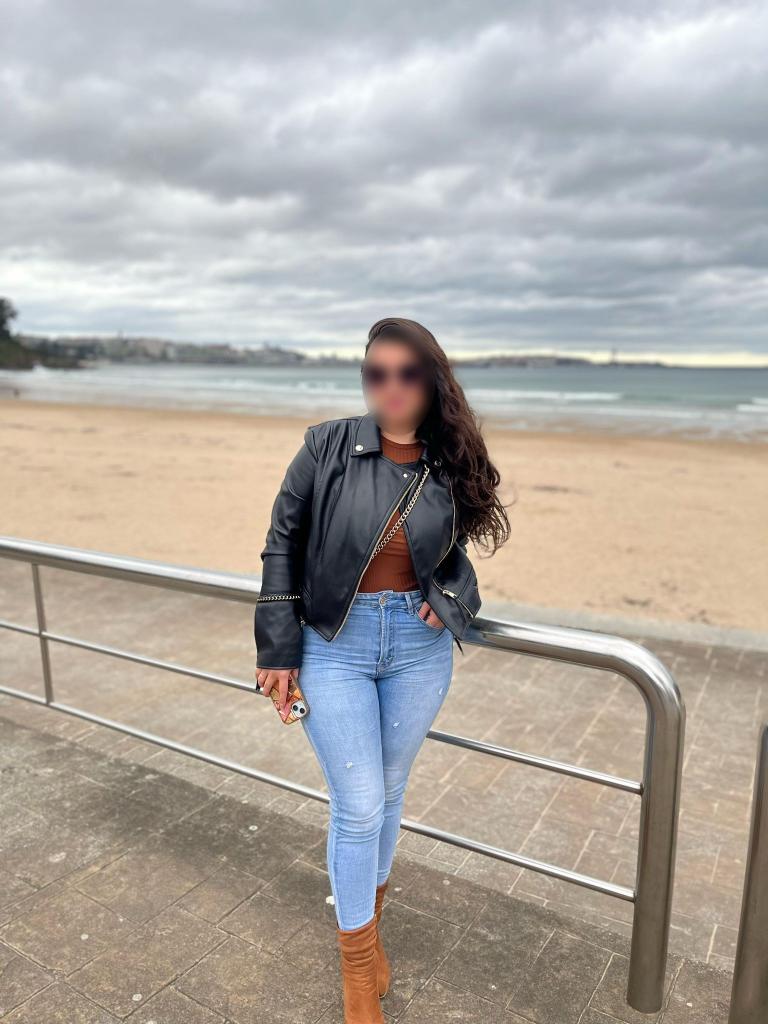 675168014: Chica busca chico en León