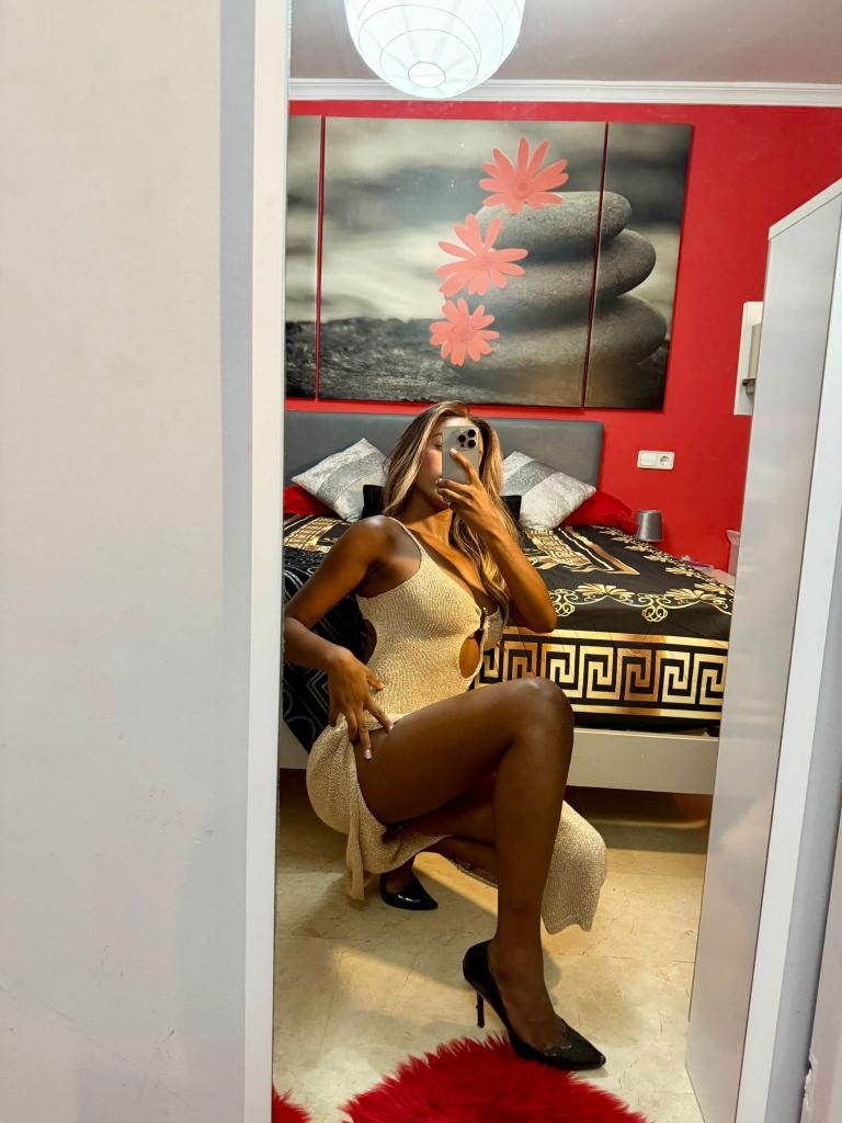 Chica busca chico en Mallorca: 