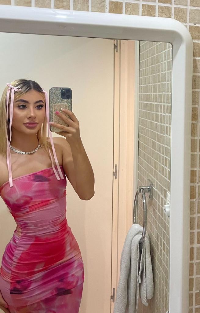 Chica busca chico en Barcelona: Chica busca chico