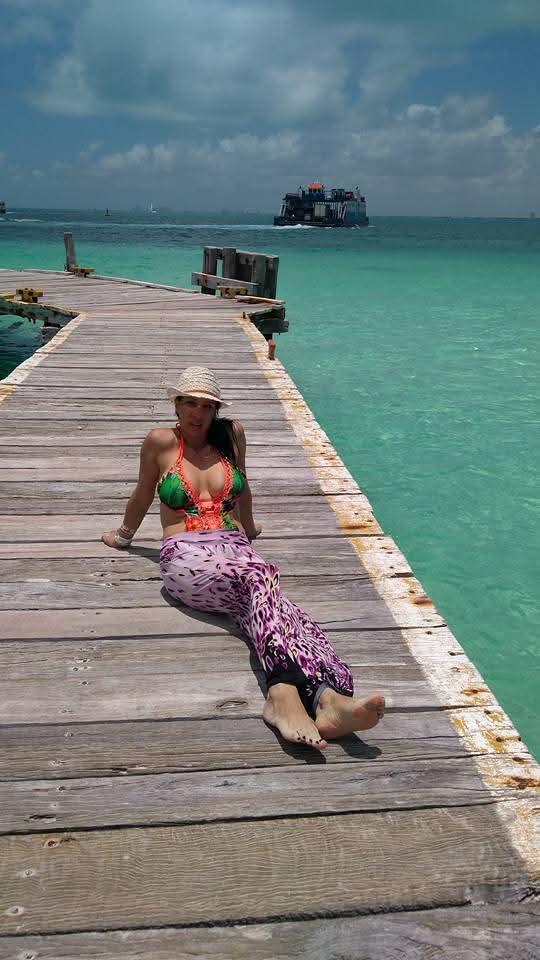 642303501: Chica busca chico en Valencia