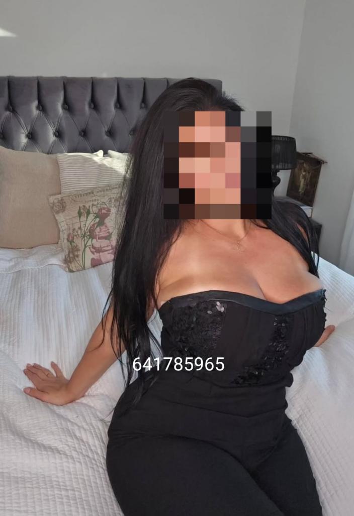 Chica busca chico en Pontevedra: 