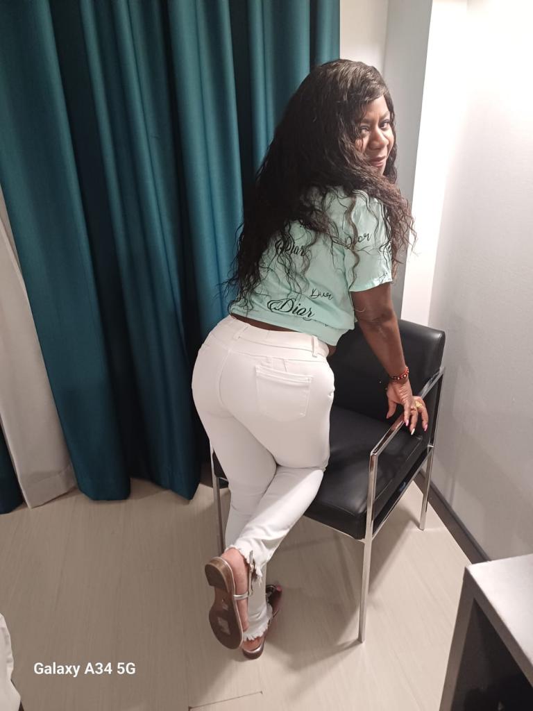 Chica busca chico en Barcelona: 
