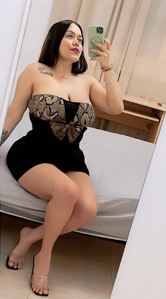 Chica busca chico en Almería: 