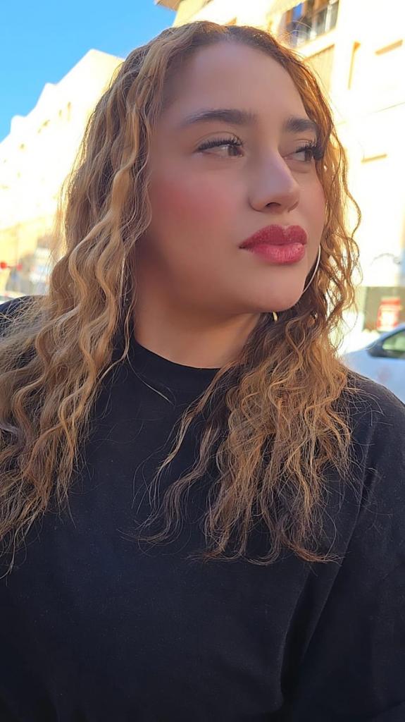 Chica busca chico en La Coruña: Chica busca chico