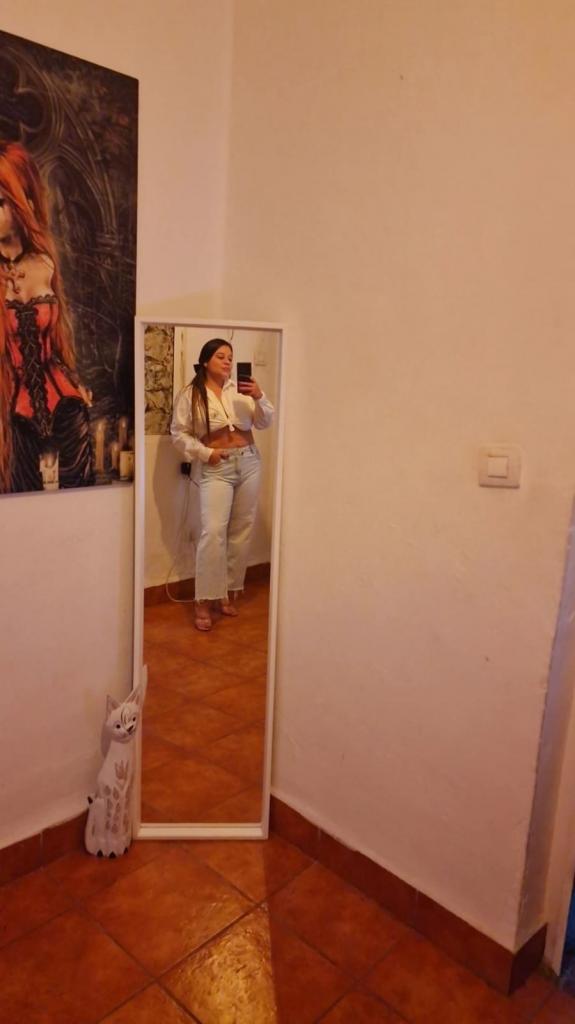 Chica busca chico en Ceuta: 