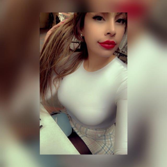 613837459: Chica busca chico en Málaga