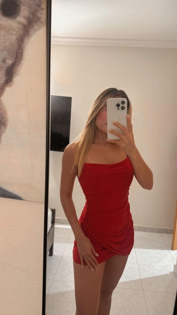 Chica busca chico en Málaga: Chica busca chico