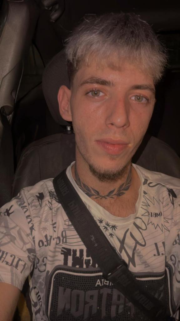Chico busca chica en Málaga: 