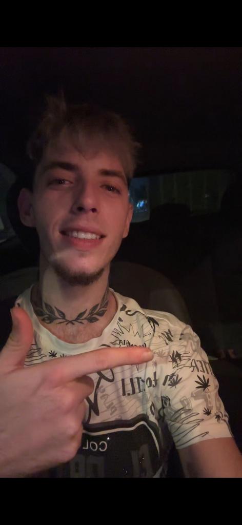 Chico busca chica en Málaga: 