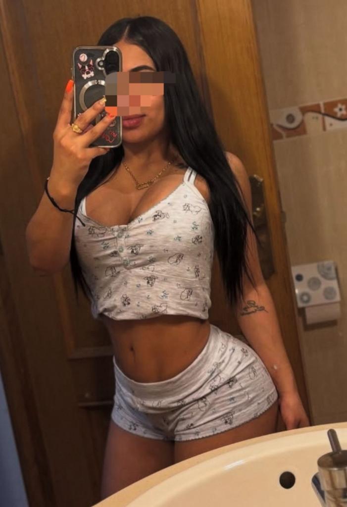 Chica busca chico en Menorca: 