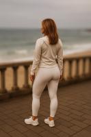 641092345: Chica busca chico en La Coruña