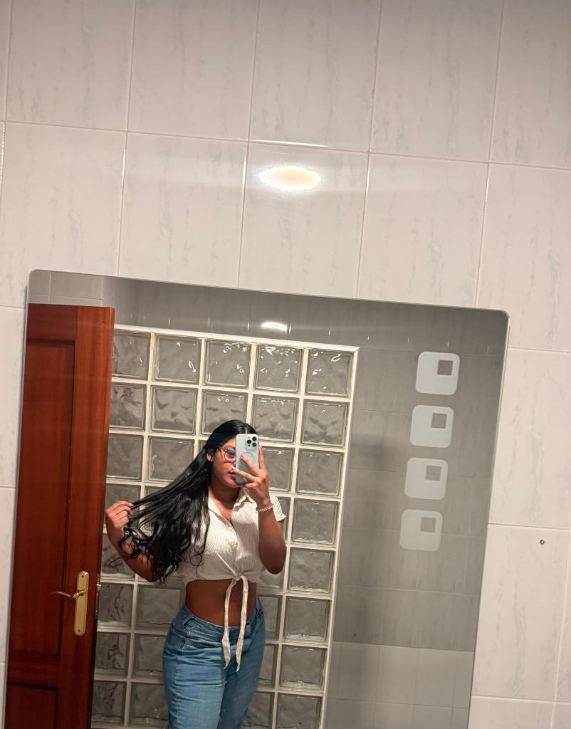 Chica busca chico en Tenerife: 