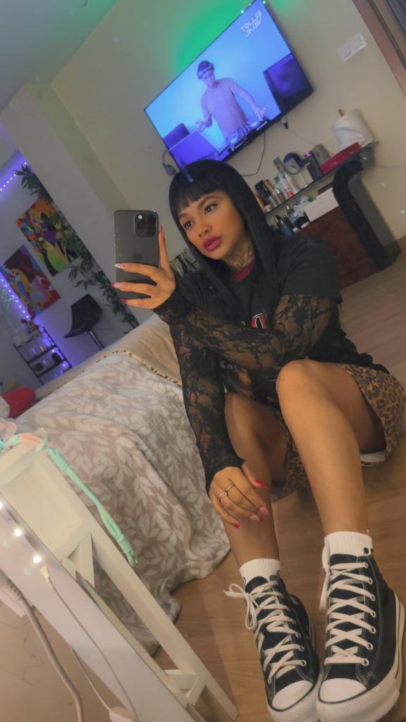 Chica busca chico en Orense: 