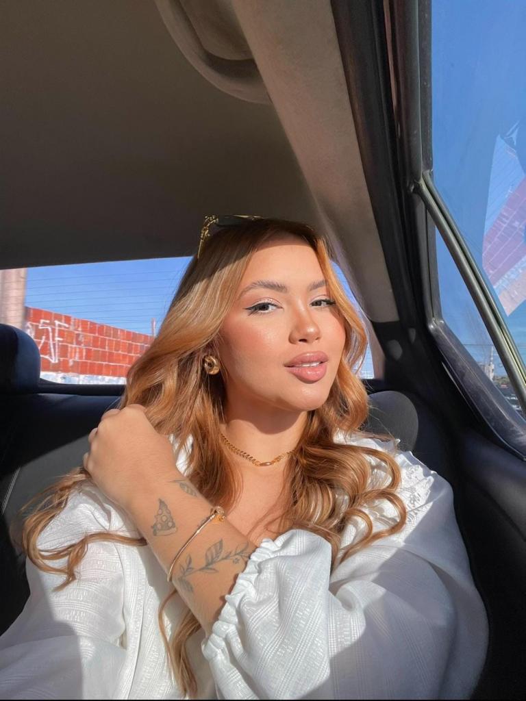 Chica busca chico en Granada: 