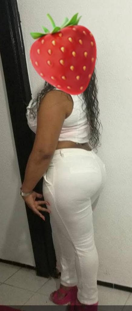 610904778: Chica busca chico en Huesca