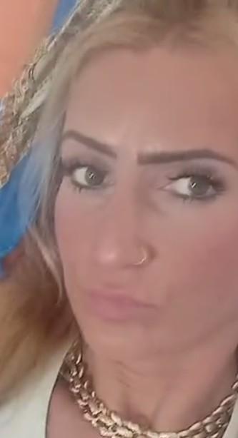 613736146: Chica busca chico en Valencia