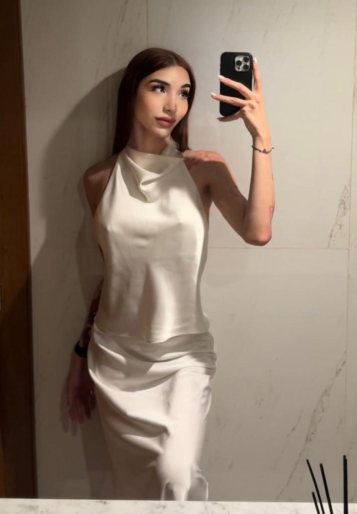 647067185: Transexual en Madrid