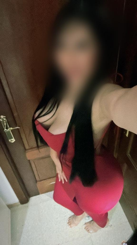 604312546: Chica busca chico en Sevilla