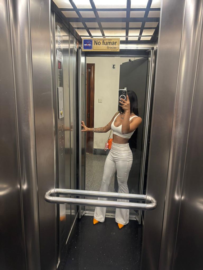 604303687: Chica busca chico en Valencia