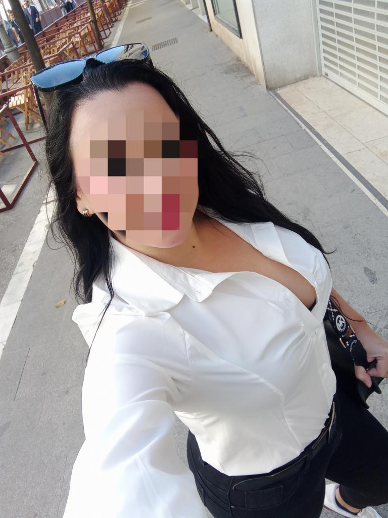 Chica busca chico en Cádiz: 