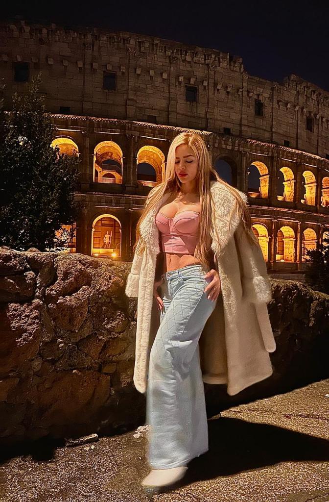 Chica busca chico en Ibiza: 