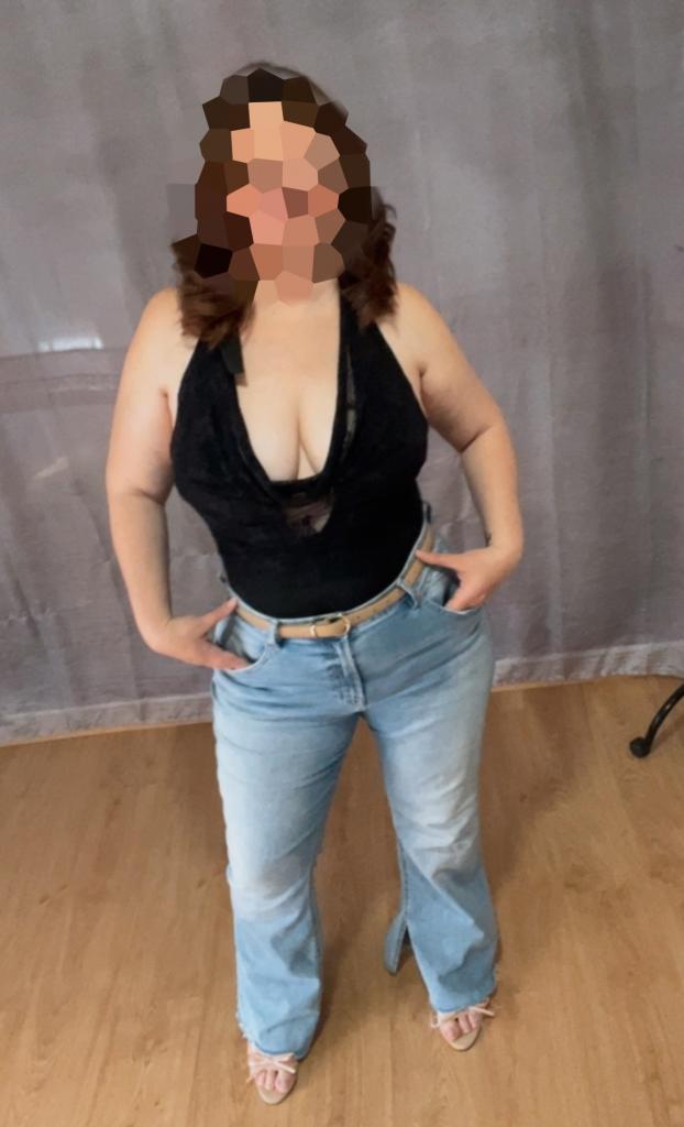 Chica busca chico en Almería: 